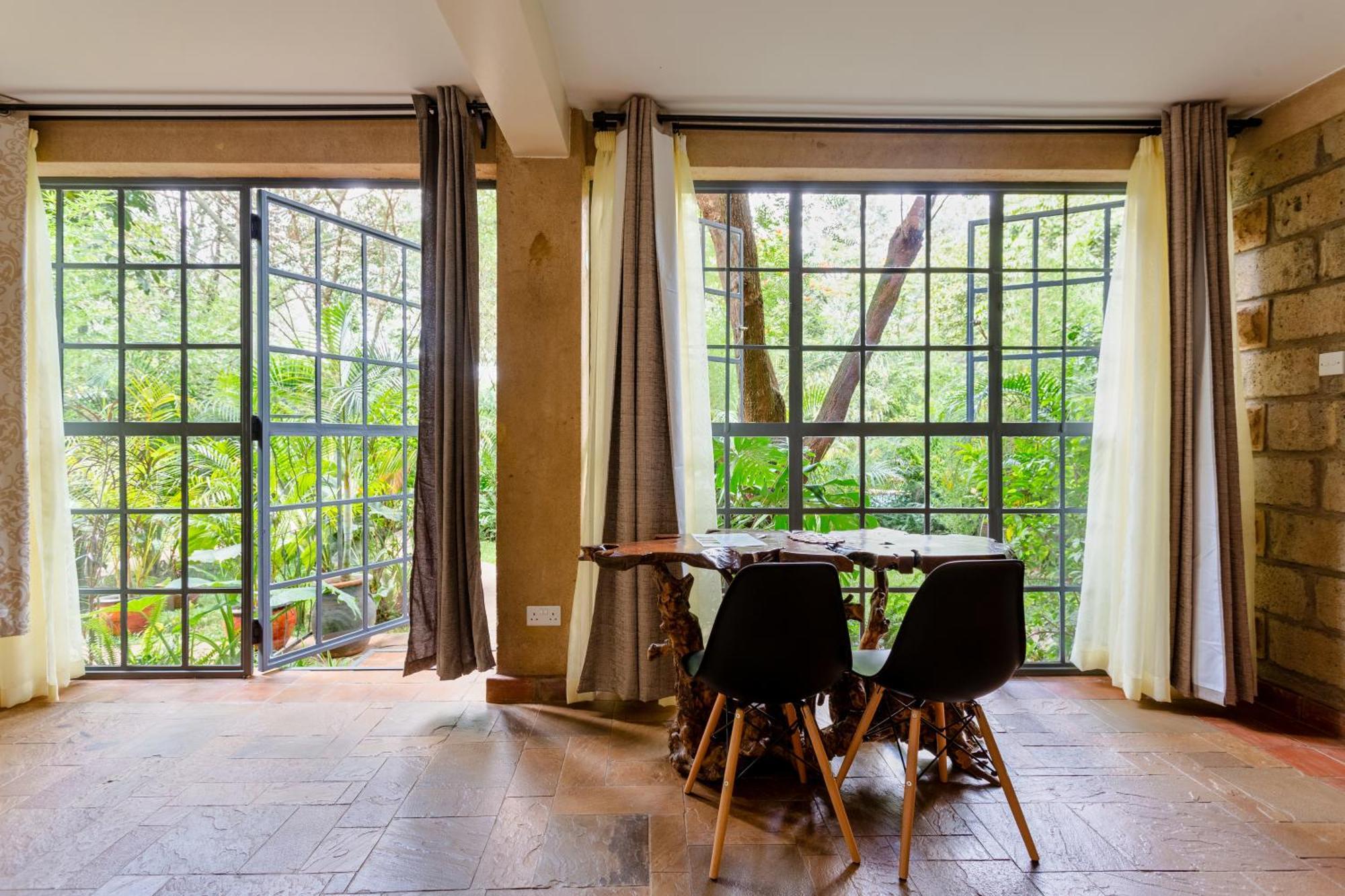 The Jungle Oasis With Heated Pool Apartment ไนโรบี ภายนอก รูปภาพ